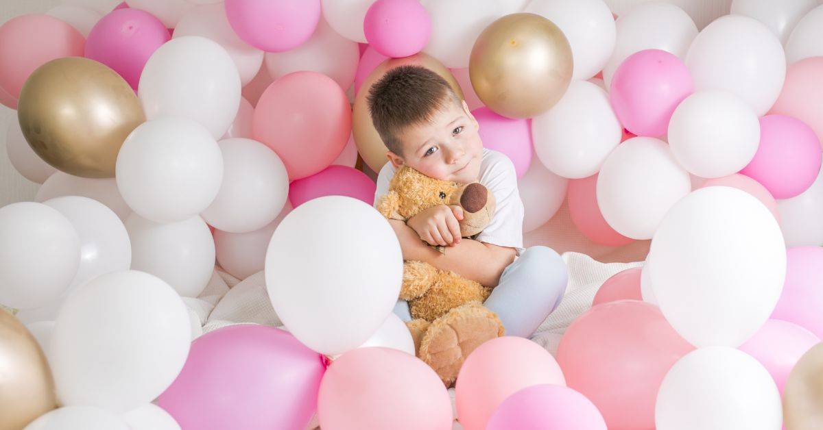 baby shower balloon arch