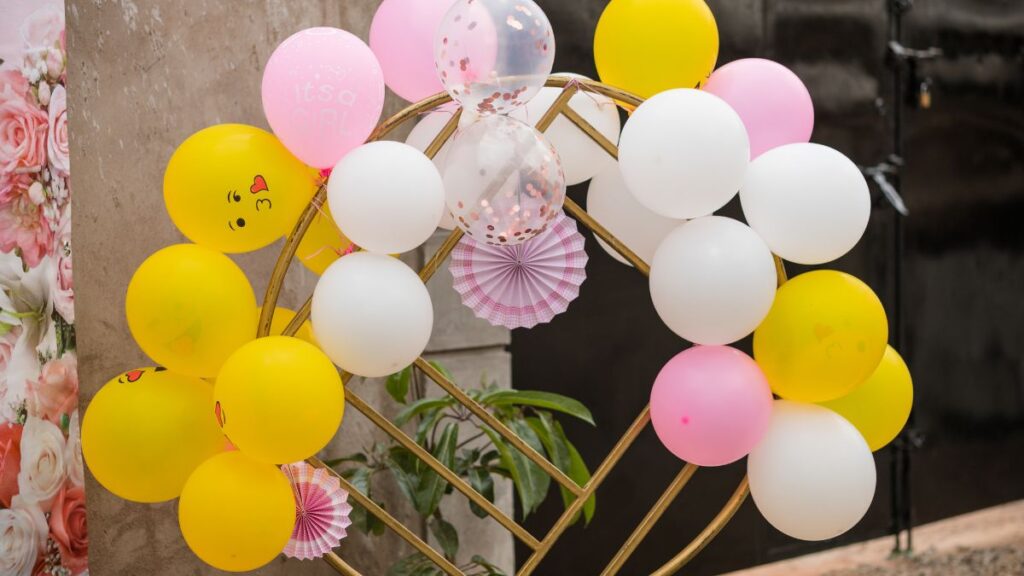 baby shower balloon arch
