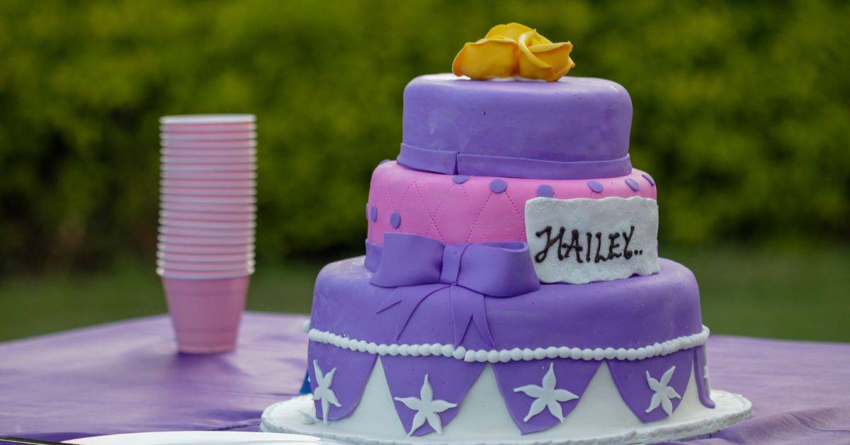 baby shower diaper cakes