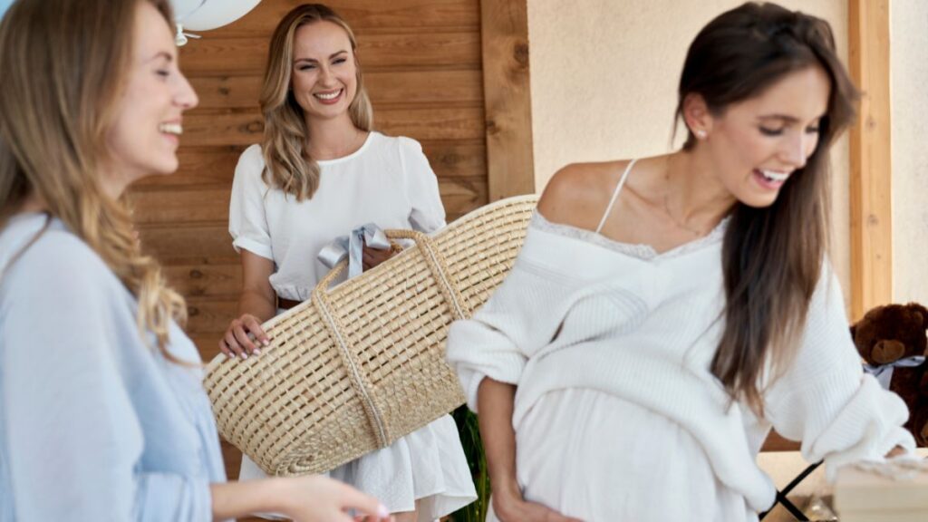 baby shower outfit ideas