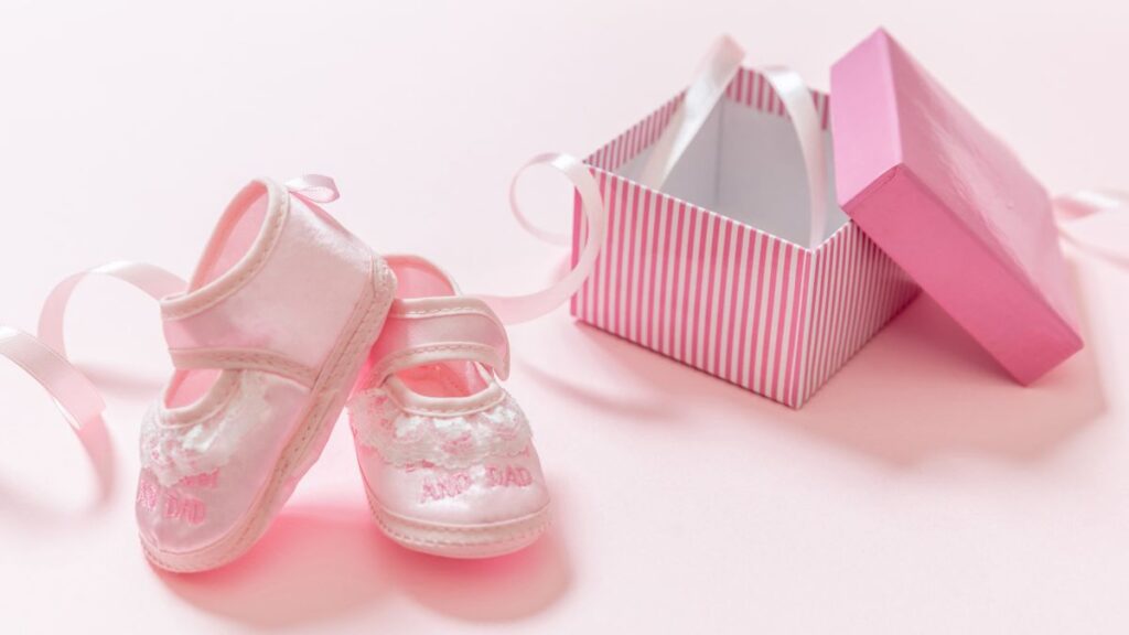 newborn baby girl gifts